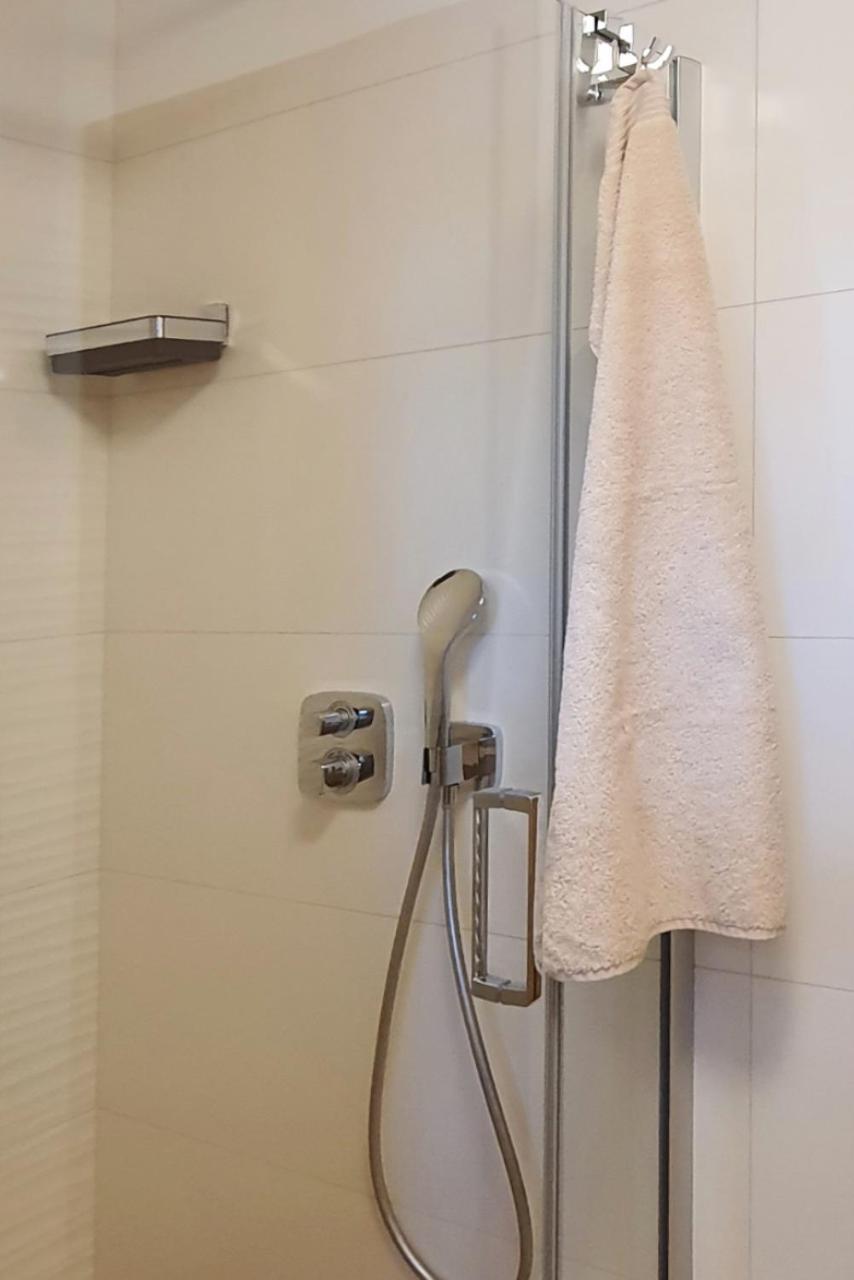 ולקה לומניקה Vila Halfway מראה חיצוני תמונה